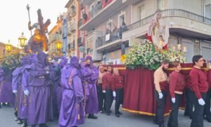 🔥 VILLAJOYOSA SE DETIENE AL AMANECER: EL SOBRECOGEDOR ENCUENTRO ENTRE JESÚS NAZARENO Y LA VERÓNICA QUE HACE TEMBLAR EL ALMA 🔥
